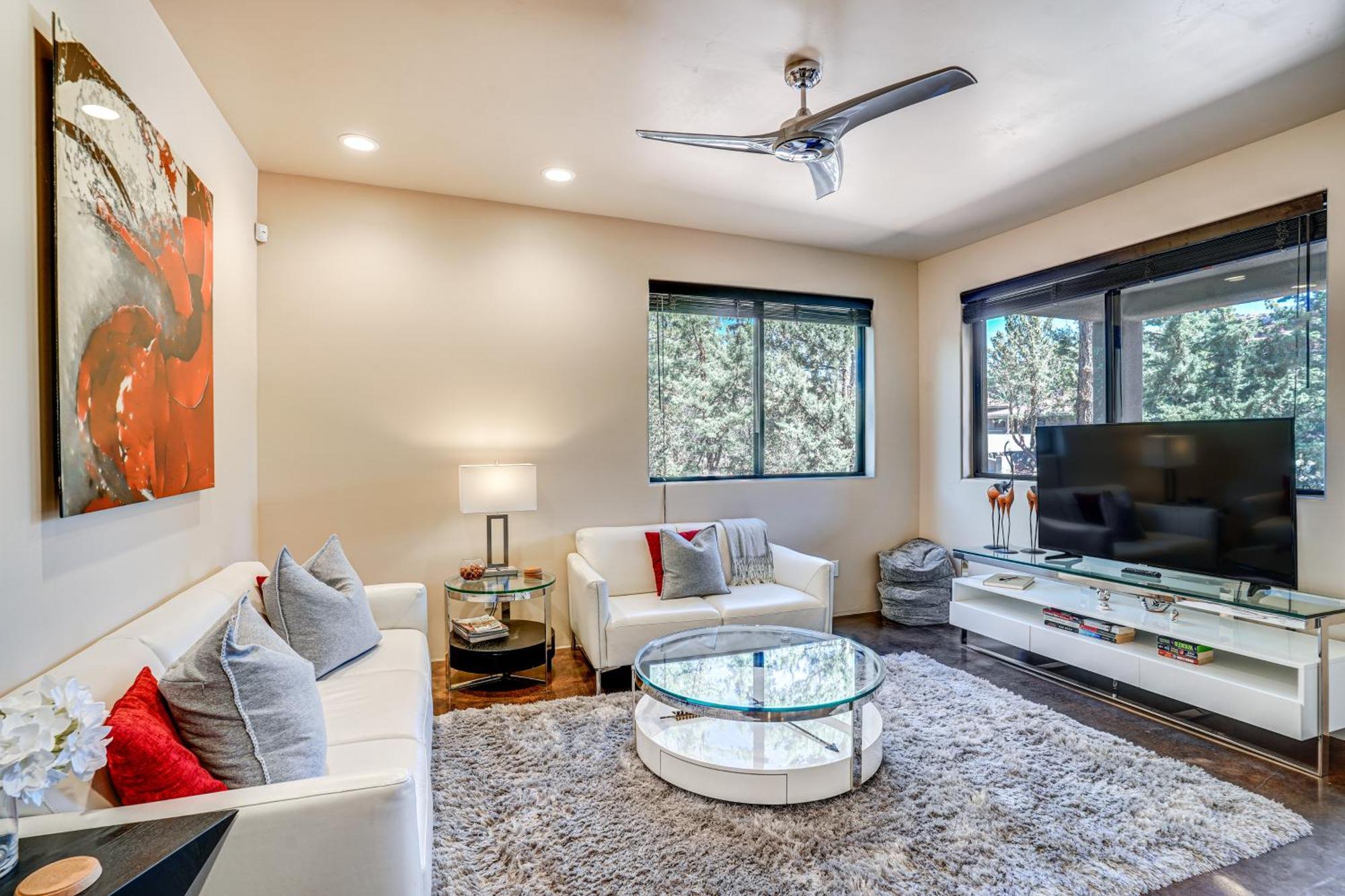 شقة Sedona Couples Retreat With Patio Walk To Trails! المظهر الخارجي الصورة